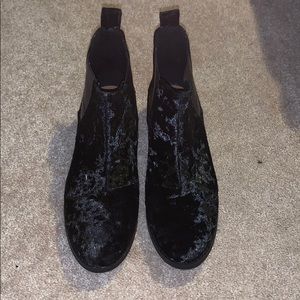 Toms Velvet Black Booties